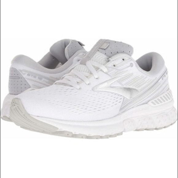 running sneaker brooks sneakers